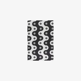 Botanical Waves Quick-Dry Kitchen Towel - Black
