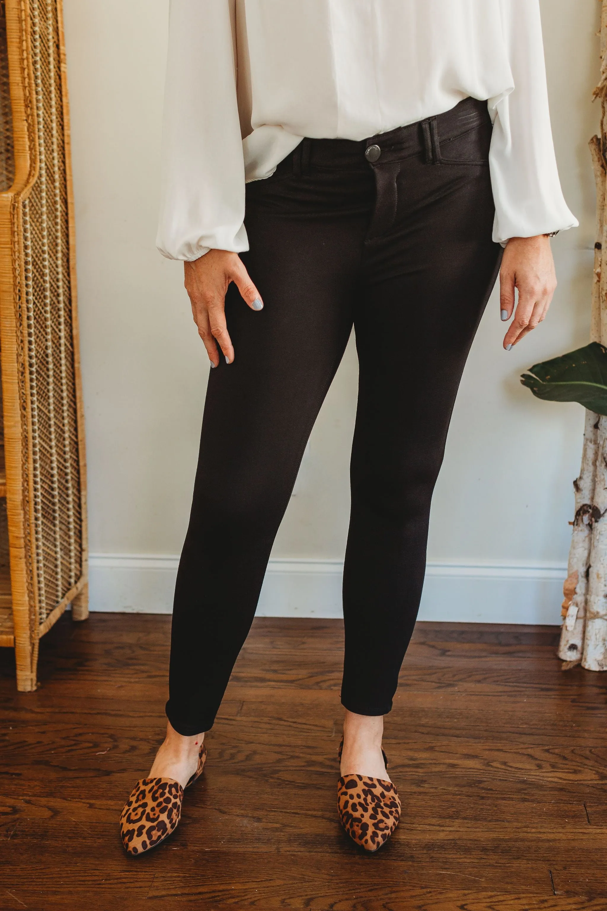 Democracy Ab Solution Curve Equality Mold & Hold Legging Black