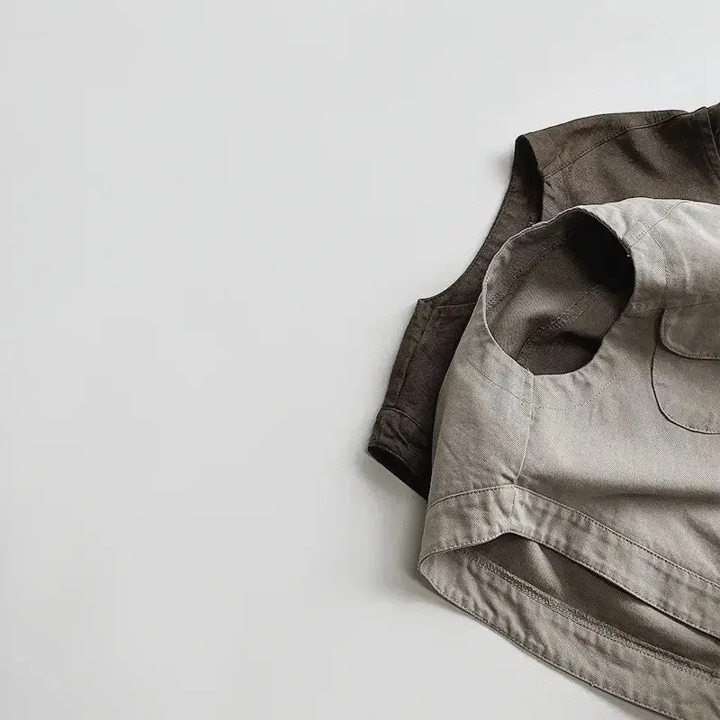 Sleeveless Cargo Vest